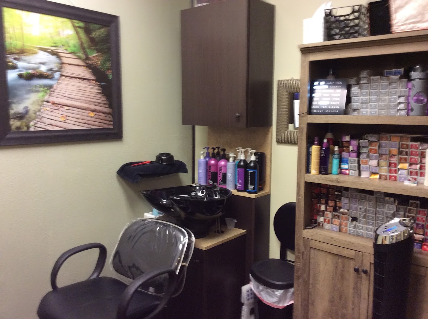 Tina Marie Salon/Salons by jc