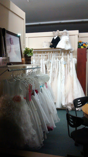 Bridal Shop «A Touch of Class Bridal & The Tuxedo Gallery», reviews and photos, 1414 4th St, Santa Rosa, CA 95404, USA