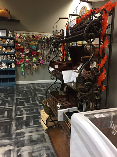 Pet Supply Store «Fuzzybutz Pet Bakery Inc», reviews and photos, 306 State St, St Joseph, MI 49085, USA