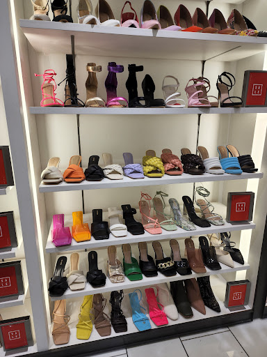 Shoe Store «Aldo Shoes», reviews and photos, 2800 W Big Beaver Rd u217, Troy, MI 48084, USA