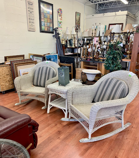 Thrift Store «Bethel Thrift Store», reviews and photos, 5135 Hixson Pike, Hixson, TN 37343, USA