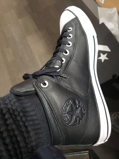 Shoe Store «DSW Designer Shoe Warehouse», reviews and photos, 8506 E 71st St, Tulsa, OK 74133, USA