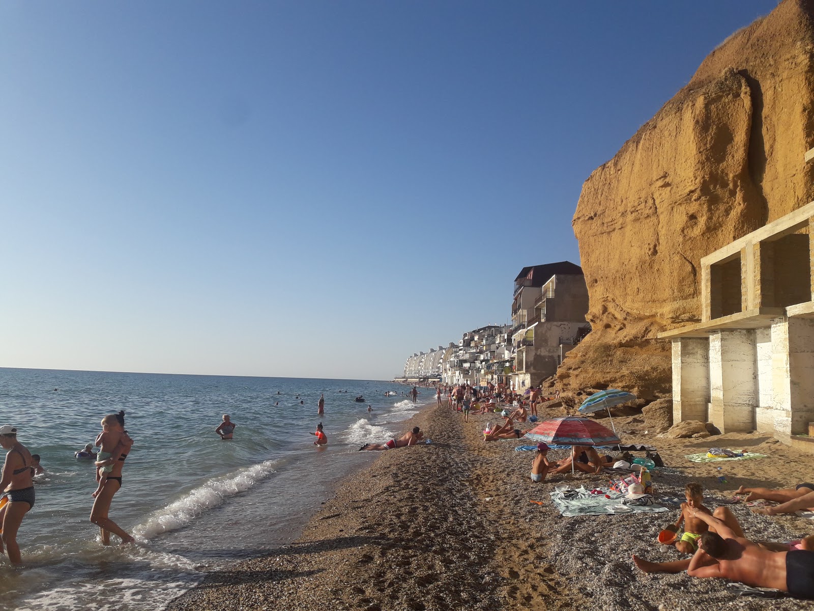 Fotografie cu Kacha beach - locul popular printre cunoscătorii de relaxare