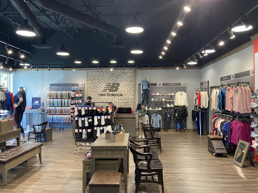 Shoe Store «New Balance Arlington», reviews and photos, 3751 Matlock Rd #101, Arlington, TX 76015, USA