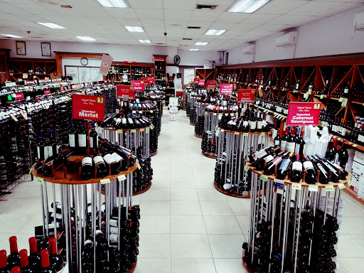Wine Store «Liquor Town & Fine Wines», reviews and photos, 135-21 Cross Bay Blvd, Ozone Park, NY 11417, USA