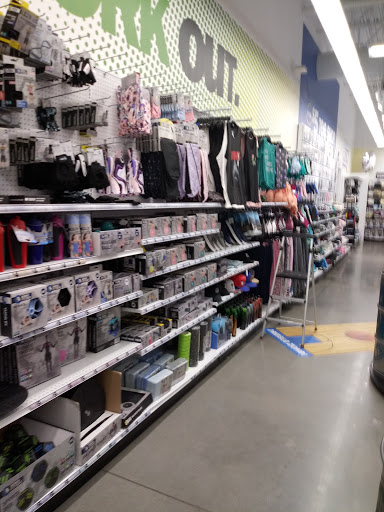 Variety Store «Five Below», reviews and photos, 6600 Spring Stuebner Rd Suite 156, Spring, TX 77389, USA