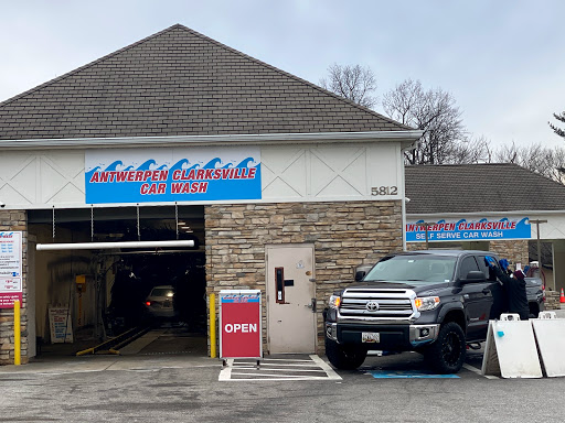 Antwerpen's Clarksville Car Wash en Clarksville