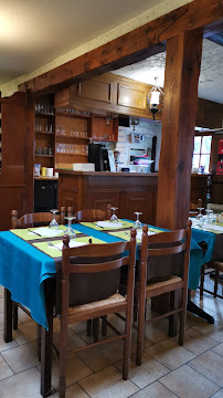 Atmosphère du Restaurant Aux Arbrisseaux à Poix-de-Picardie - n°1