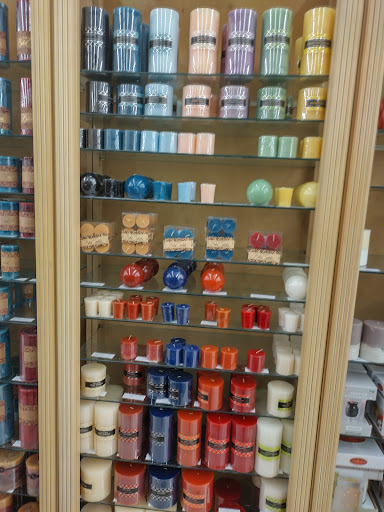 Shopping Mall «Colonial Plaza Mall», reviews and photos, 601 N Bumby Ave, Orlando, FL 32803, USA