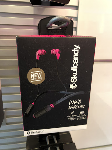 Cell Phone Store «T-Mobile», reviews and photos, 25965 Industrial Blvd #105, Hayward, CA 94545, USA