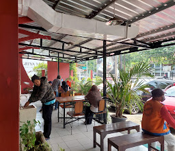Sop Buntut Bu Menuk's Kedai photo