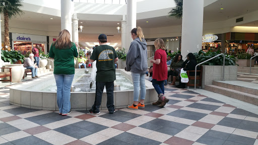 Shopping Mall «University Mall», reviews and photos, 1701 McFarland Blvd E Suite 100, Tuscaloosa, AL 35404, USA