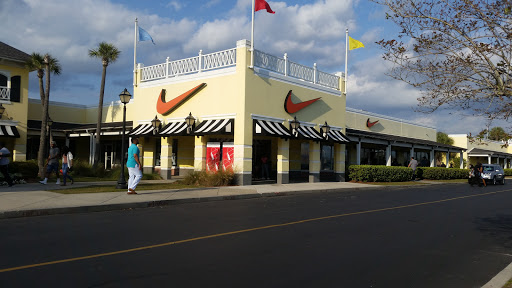 Nike Factory Store, 10700 Factory Shop Blvd, Gulfport, MS 39503, USA, 