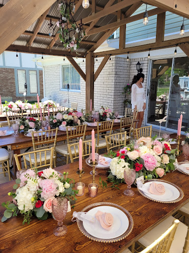 Affordable Flowers, 33289 Woodward Ave, Birmingham, MI 48009, USA, 