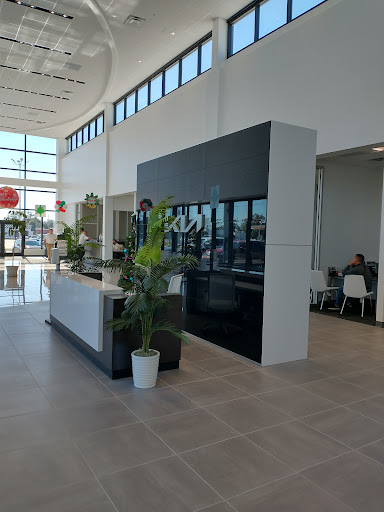 Car Dealer «Friendly Kia», reviews and photos, 5819 US-19, New Port Richey, FL 34652, USA