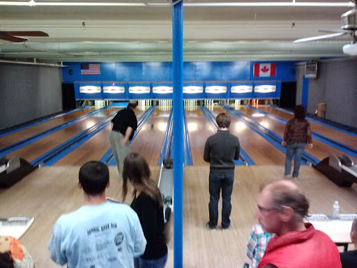 Bowling Alley «Riverwalk Lanes & Games», reviews and photos, 11 High St, Amesbury, MA 01913, USA