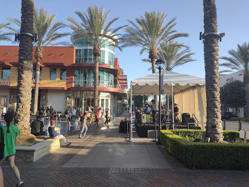 Shopping Mall «The Shoppes at Chino Hills», reviews and photos, 13920 City Center Dr, Chino Hills, CA 91709, USA