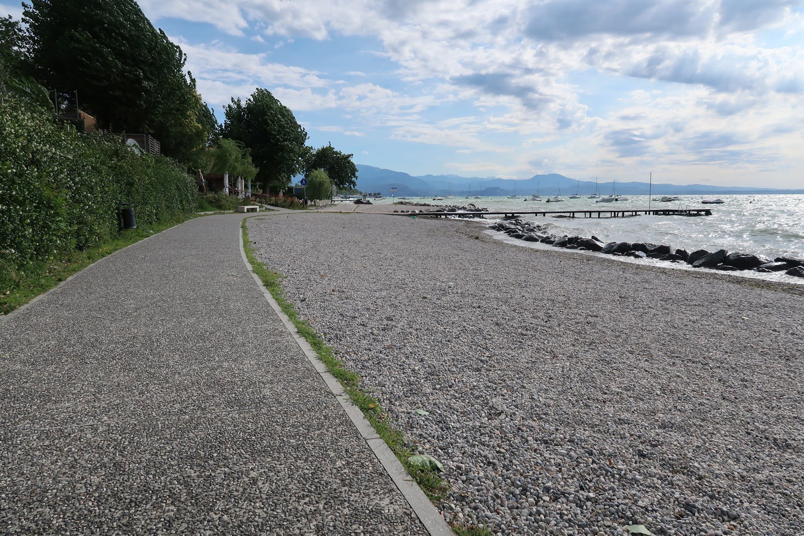 Photo de Moniga Beach #alt_locality_no
