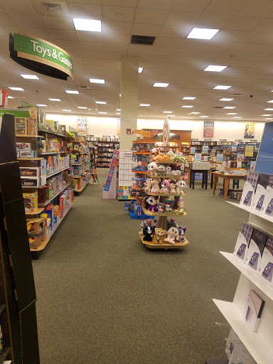 Book Store «Barnes & Noble», reviews and photos, 4100 Summit Plaza Dr, Louisville, KY 40241, USA