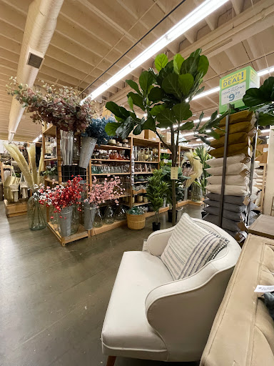 Furniture Store «Cost Plus World Market», reviews and photos, 5954 Kingstowne Center, Alexandria, VA 22315, USA
