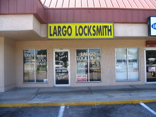 Locksmith «Largo Locksmith», reviews and photos, 1555 E Bay Dr, Largo, FL 33771, USA