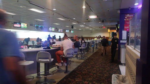 Bowling Alley «Pin Chasers Veterans», reviews and photos, 5555 W Hillsborough Ave, Tampa, FL 33634, USA