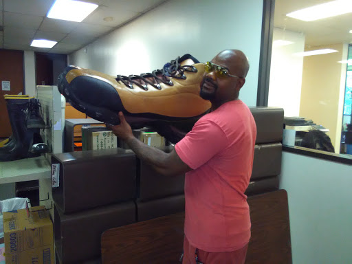 Shoe Store «Safety Shoe Distributors», reviews and photos, 9330 Lawndale St, Houston, TX 77012, USA