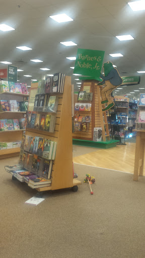 Book Store «Barnes & Noble», reviews and photos, 112 Eisenhower Pkwy, Livingston, NJ 07039, USA