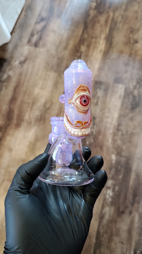 Tobacco Shop «La Tia Smoke Shop», reviews and photos, 154 Maverick St, East Boston, MA 02128, USA