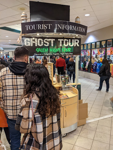 Shopping Mall «Museum Place Mall», reviews and photos, 1 Church St, Salem, MA 01970, USA