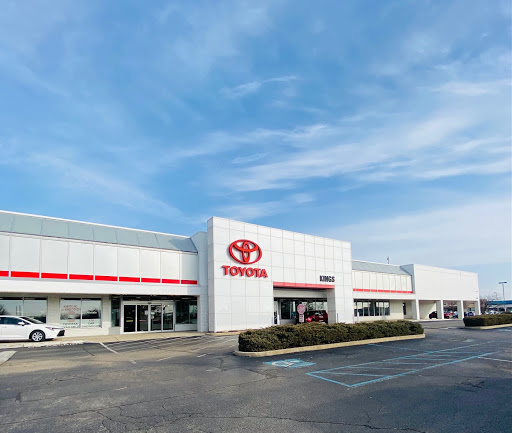 Toyota Dealer «Kings Toyota - New Cars, Indoor Showroom», reviews and photos, 4700 Fields Ertel Rd, Cincinnati, OH 45249, USA