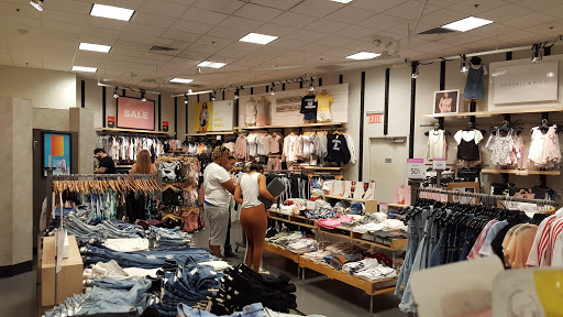 Shopping Mall «West County Center», reviews and photos, 80 W County Center Dr, Des Peres, MO 63131, USA