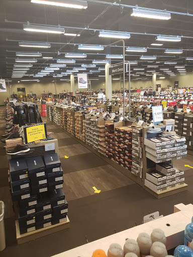 Shoe Store «DSW Designer Shoe Warehouse», reviews and photos, 4401 Lyons Rd, Coconut Creek, FL 33073, USA