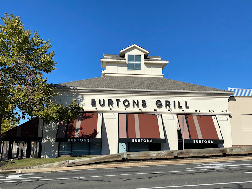 Shopping Mall «The Promenade Shops at Evergreen Walk», reviews and photos, 501 Evergreen Way #503, South Windsor, CT 06074, USA