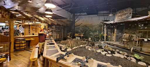 Sporting Goods Store «Bass Pro Shops», reviews and photos, 300 Cincinnati Mills Dr, Cincinnati, OH 45240, USA