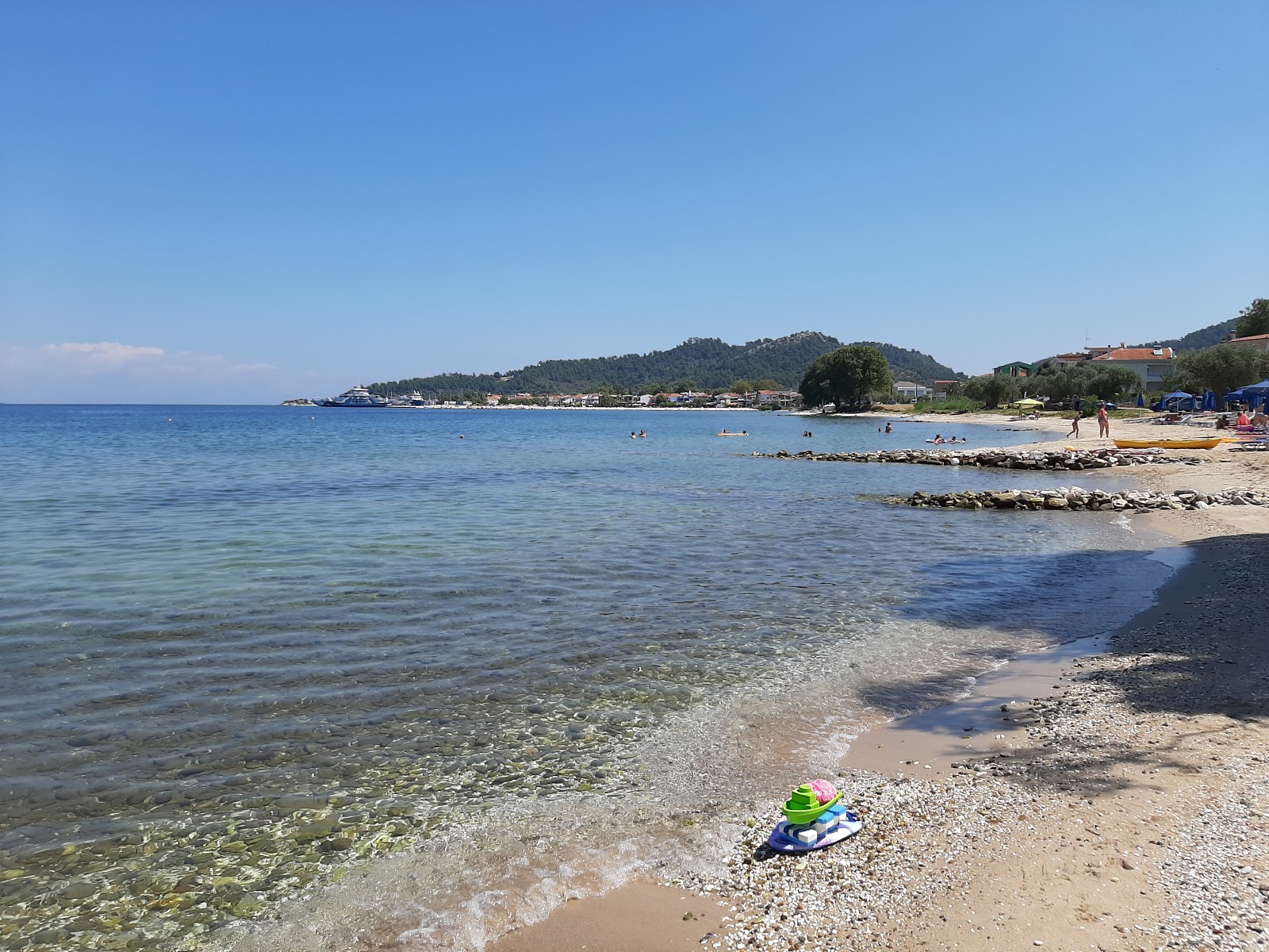 Photo of Papias beach and the settlement