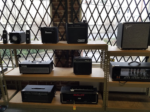 Pawn Shop «Silver Lining Jewelry & Loan», reviews and photos, 2122 NE Sandy Blvd, Portland, OR 97232, USA