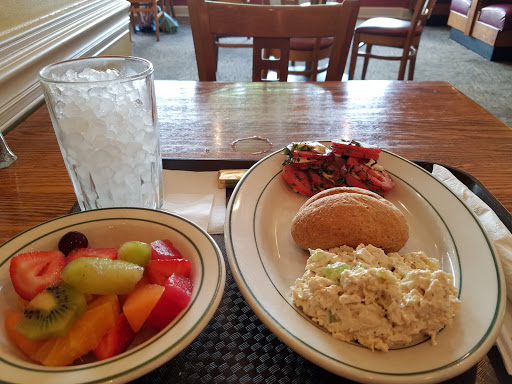 Shopping Mall «Thruway Shopping Center», reviews and photos, 300 S Stratford Rd, Winston-Salem, NC 27103, USA