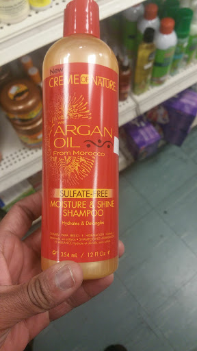 Beauty Supply Store «BSW BEAUTY SUPPLY MATTAPAN», reviews and photos, 1595 Blue Hill Avenue, Mattapan, MA 02126, USA