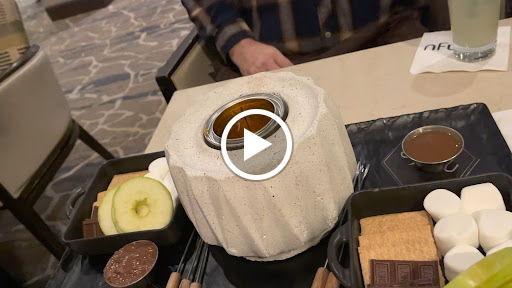 Table side campfire s’mores!! 🔥