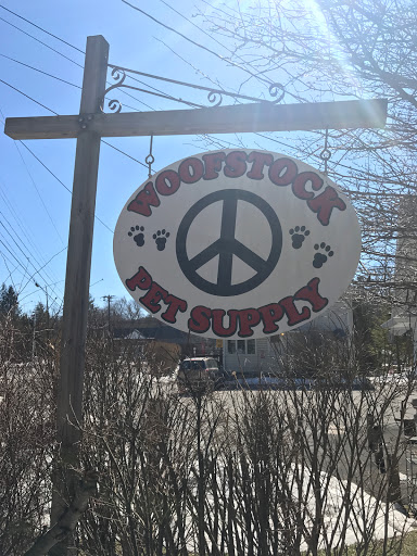 Pet Supply Store «Woofstock Companion Animal Supply», reviews and photos, 7 Elwyn Ln, Woodstock, NY 12498, USA