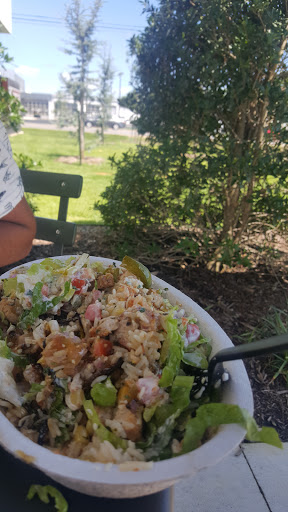 Mexican Restaurant «Chipotle Mexican Grill», reviews and photos, 915 E Oak St, Conway, AR 72032, USA