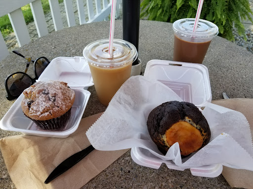 Ice Cream Shop «The Widows Walk Ice Creamery and Bicycle Rentals», reviews and photos, 415 E Riverside Dr, Clarksville, IN 47129, USA