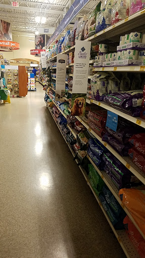 Pet Supply Store «PetSmart», reviews and photos, 730 S Sepulveda Blvd, El Segundo, CA 90245, USA