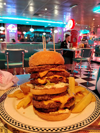 Hamburger du Restaurant américain Tommy's Diner à Montauban - n°3