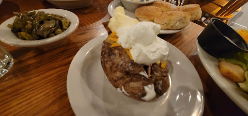American Restaurant «Cracker Barrel Old Country Store», reviews and photos, 27491 Helen Dr, Perrysburg, OH 43551, USA