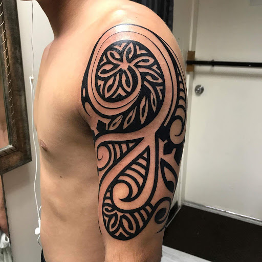 Tattoo Shop «The Lizard Lounge Tattoo Kissimmee», reviews and photos, 4519 S Orange Blossom Trail, Kissimmee, FL 34746, USA