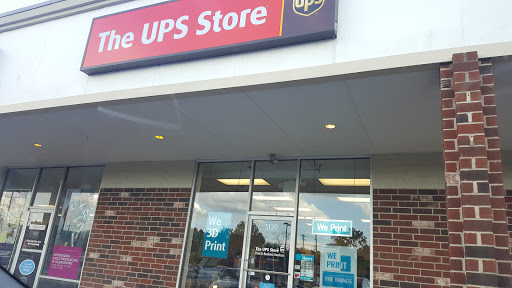 Shipping and Mailing Service «The UPS Store», reviews and photos, 5120 Mayfield Rd, Lyndhurst, OH 44124, USA