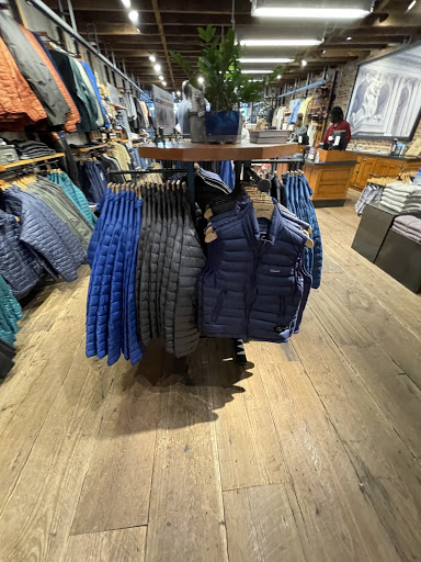 Clothing Store «Patagonia Meatpacking», reviews and photos, 414 W 14th St, New York, NY 10014, USA