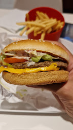 Photo n°43 de Mcdonald's la Défense RATP à Puteaux ()